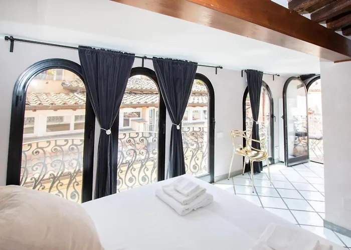 Alessio Luxury House Pantheon-piazza Navona * Rzym